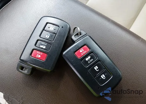 2013 Toyota Avalon Limited z USA, uszkodzony, nr VIN 4T1BK1EB3DU034639